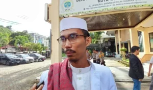 ketua-fpi-kota-tarakan-ahmad-irwan-agus-dian-zakaria-jLuNk