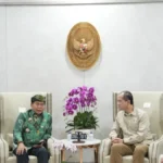 pendidikan-gubernur-kaltara-beserta-jajaran-saat-menemui-menteri-transmigrasi-foto-dkisp-kaltara-7Rpme
