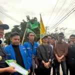 terima-kepala-bea-cukai-tarakan-wahyu-budi-utomo-menerima-secara-tertulis-terkait-dengan-beberapa-tuntutan-mahasiswa-eliazarradar-tarakan-cOnYH