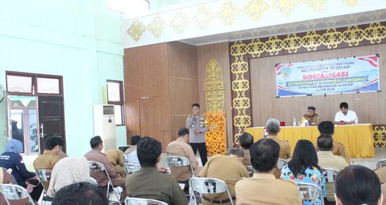 EDUKASI Kapolsek Sesayap Iptu Muh Hasdar menghadir