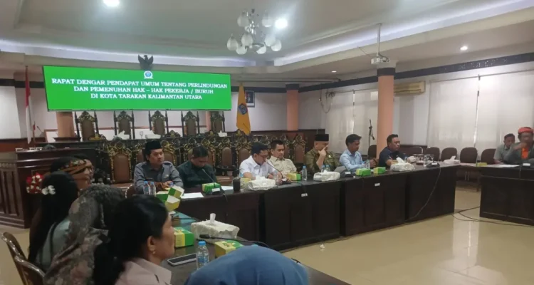 RDP Suasana pelaksanaan RDP dalam pembahasan tarif transportasi online