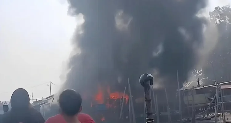 TERBAKAR Peristiwa kebakaran yang terjadi di Gang Some RT 16Kelurahan Karang Rejo