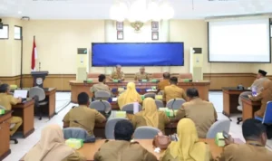 VERIFIKASI Pemkot Tarakan melakukan verifikasi terhadap data peserta BPJS Kesehatan yang tidak masuk dalam pembiayaan Pemprov Kaltara