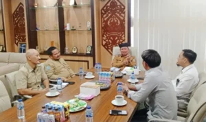 Wabup Sabri menerima kunjungan Perum Bulog Bulungan