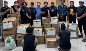 DIAMANKAN Dua pelaku beserta barang bukti diamankan personel Satreskrim Polres Nunukan